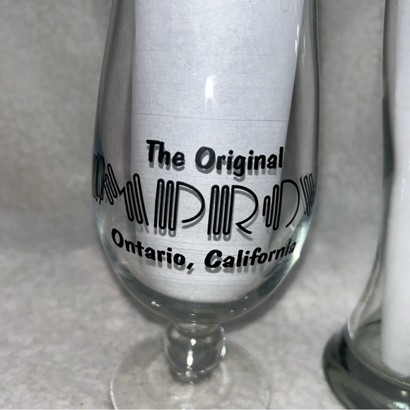 The Original Improv 2 tall glasses Comedy Club Ontario Ca 9" - Picture 4 of 9